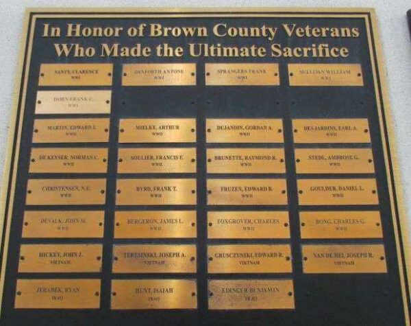 BROWN COUNTY WISCONSIN VETERANS MEMORIAL PLAQUE XIV