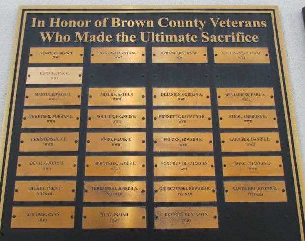 BROWN COUNTY WISCONSIN VETERANS MEMORIAL PLAQUE XIV