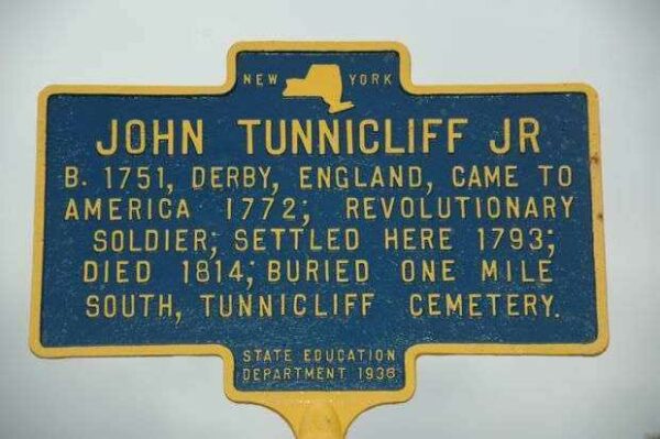 JOHN TUNNICLIFF JR REVOLUTIONARY SOLDIER WAR MEMORIAL MARKER