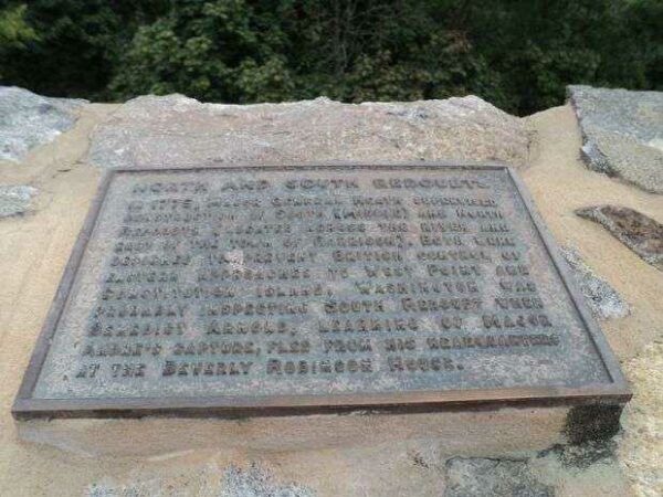 NORTH AND SOUTH REDOUBTS REVOLUTIONARY WAR MEMORIAL PLAQUE