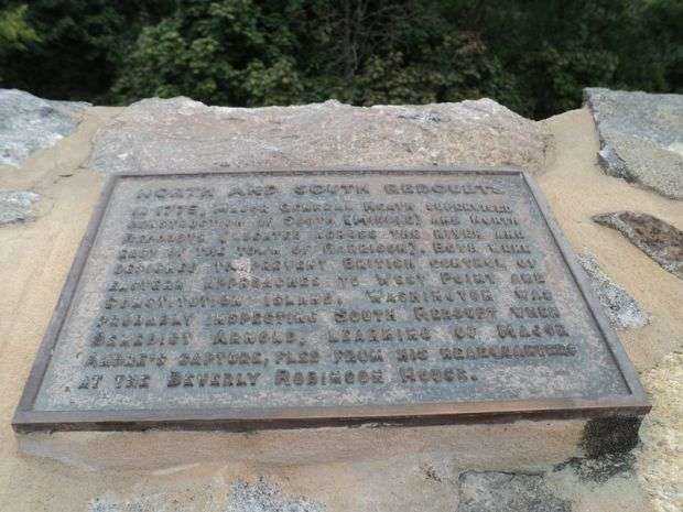NORTH AND SOUTH REDOUBTS REVOLUTIONARY WAR MEMORIAL PLAQUE