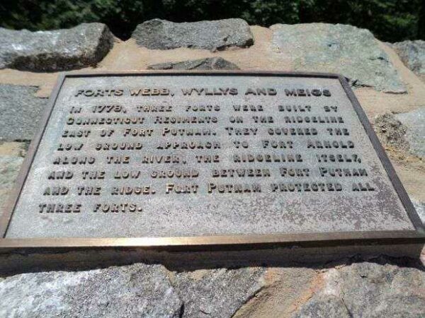 FORTS WEBB, WYLLYS AND MEIGS REVOLUTIONARY WAR MEMORIAL PLAQUE