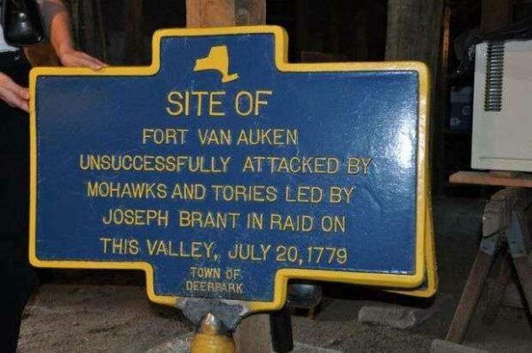 SITE OF FORT VAN AUKEN REVOLUTIONARY WAR MEMORIAL MARKER