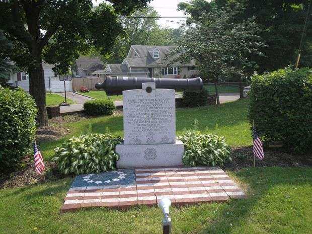 STONY POINT REVOLUTIONARY WAR MEMORIAL CANNON