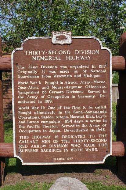 THIRTY-SECOND DIVISION MEMORIAL HIGHWAY MARKER