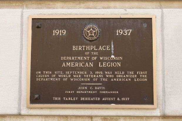 BIRTHPLACE OF THE DEPARTMENT OF WISCONSIN AMERICAN LEGION MEMORIAL PLAQUE
