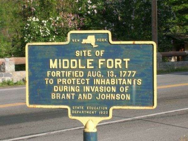 SITE OF MIDDLE FORT REVOLUTIONARY WAR MEMORIAL MARKER