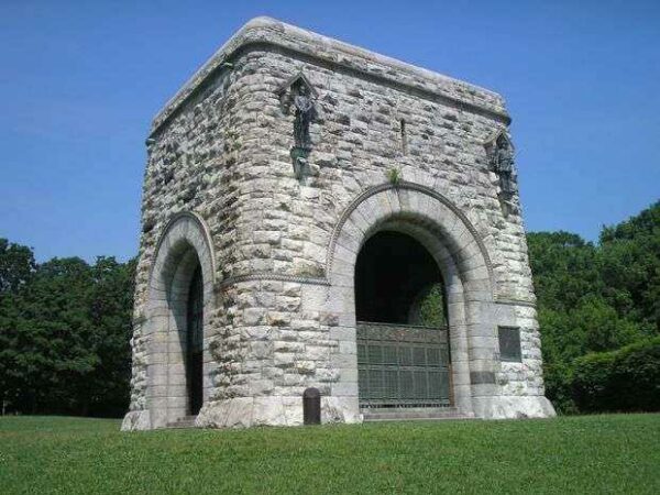 TOWER OF VICTORY WAR MEMORIAL