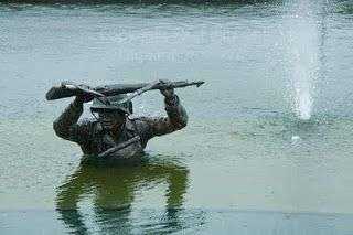 THE NATIONAL D-DAY MEMORIAL THROUGH THE GUNFIRE