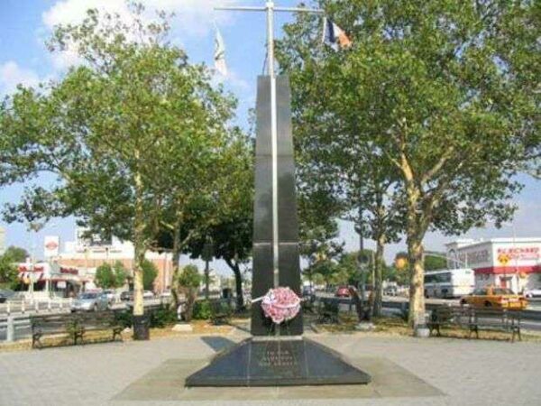 SUNNYSIDE VETERANS TRIANGLE