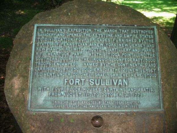 FORT SULLIVAN REVOLUTIONARY WAR MEMORIAL