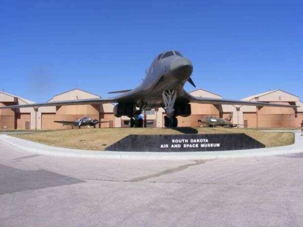 ROCKWELL B-1B “LANCER” WAR MEMORIAL AIRCRAFT