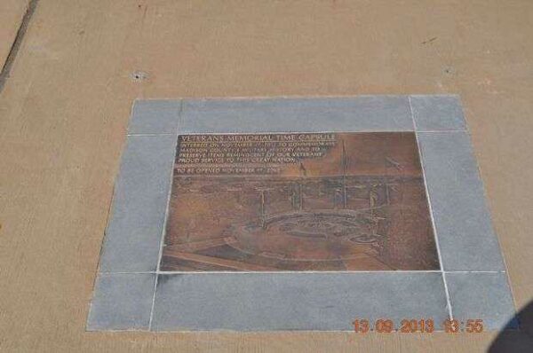 MADISON COUNTY VETERANS MEMORIAL TIME CAPSULE PLAQUE