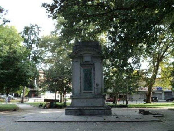 BATTLE OF GERMANTOWN MONUMENT