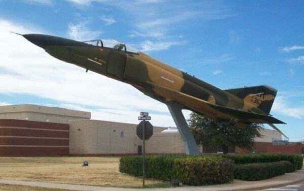 RF-4C PHANTOM II WAR MEMORIAL AIRCRAFT