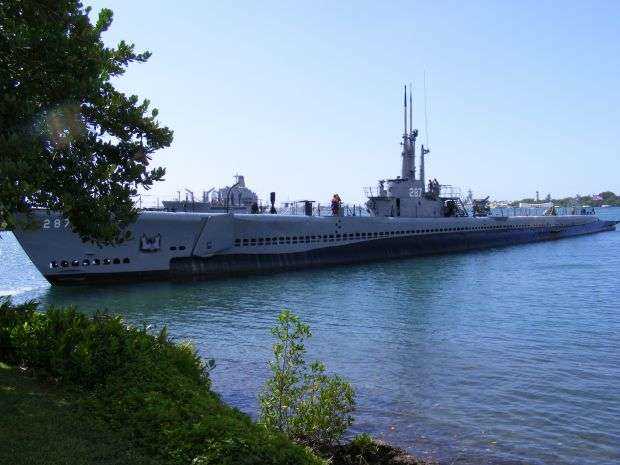 U.S.S BOWFIN (SS287) SUBMARINE WAR MEMORIAL