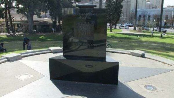 CITY OF PASADENA VIETNAM VETERANS MEMORIAL SIDE A