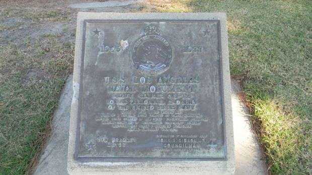 U.S.S. LOS ANGELES WAR MEMORIAL SHIP MAST PLAQUE