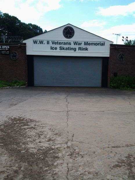 W.W. II WAR MEMORIAL ICE SKATING RINK