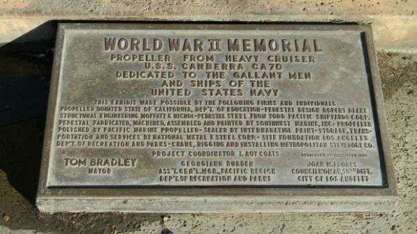 WORLD WAR II MEMORIAL PROPELLER PLAQUE
