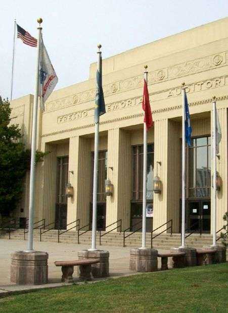 FRESNO CORRIDOR OF FLAGS VETERANS MEMORIAL