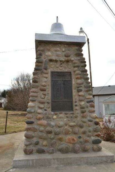 SOUTH MILFORD HIGH SCHOOL WORLD WAR I MEMORIAL