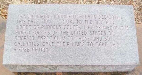 RUNNELS COUNTY WAR VETERANS MEMORIAL ENTRANCE STONE
