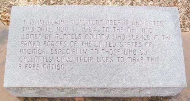 RUNNELS COUNTY WAR VETERANS MEMORIAL ENTRANCE STONE
