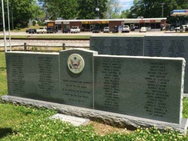 THORSBY REMEMBERS OUR VETERANS MEMORIAL