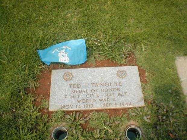 TSGT TED T TANOUYE MEDAL OF HONOR GRAVESTONE
