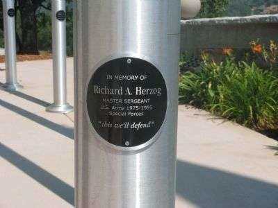 U.S. ARMY MEMORIAL FLAG POLE