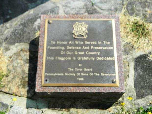 TO HONOR ALL WHO SERVED MEMORIAL FLAGPOLE PLAQUE