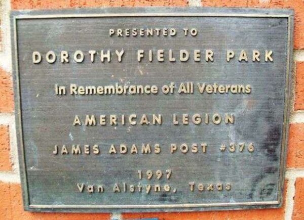 DOROTHY FIELDER PARK VETERANS MEMORIAL BANDSTAND PLAQUE