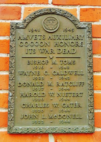 AMVETS AUXILIARY COGGON HONORS ITS WAR DEAD MEMORIAL PLAQUE