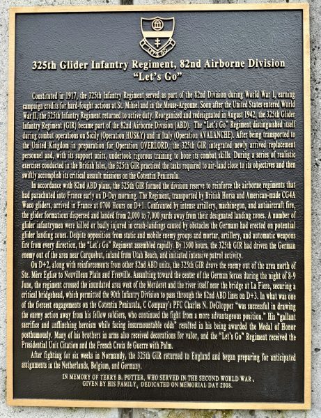 325TH GLIDER INFANTRY REGIMENT, 82ND AIRBORNE DIVISION WAR MEMORIAL PLAQUE