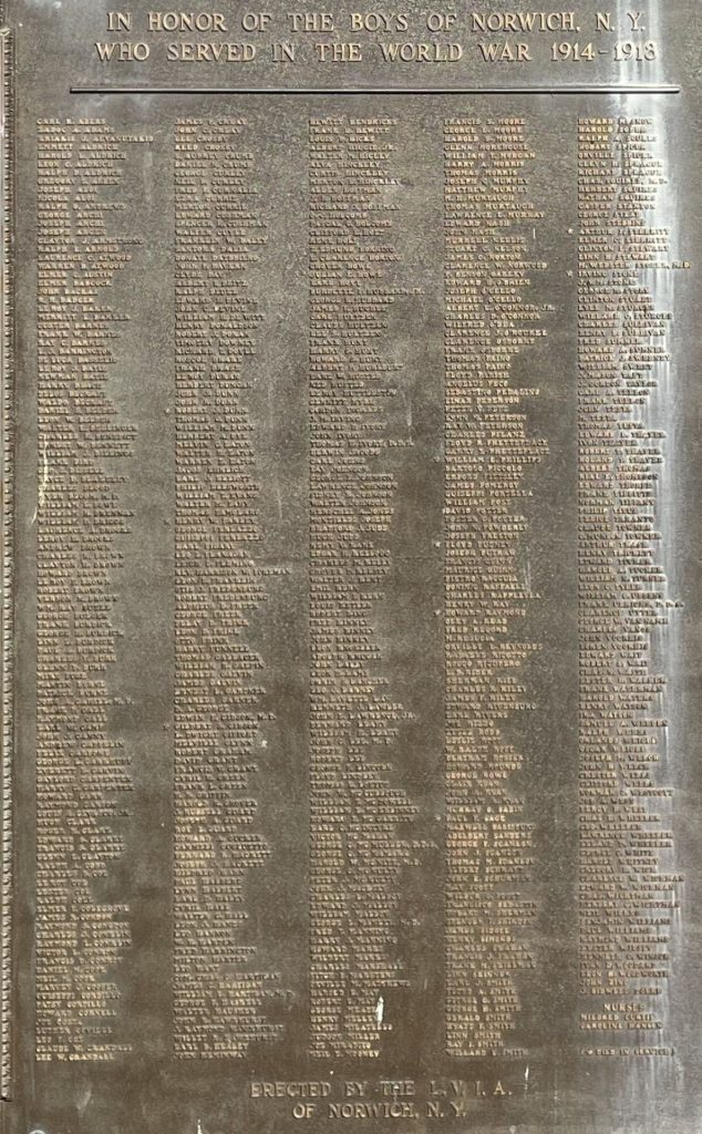 BOYS OF NORWICH WORLD WAR MEMORIAL PLAQUE