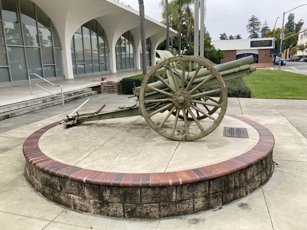 CITY OF ORANGE SUPREME SACRIFICE WAR MEMORIAL CANNON