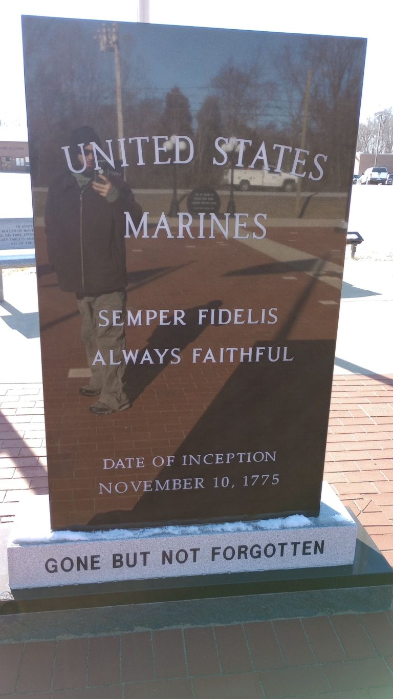 CRAWFORD COUNTY VETERANS MEMORIAL STONE E BACK
