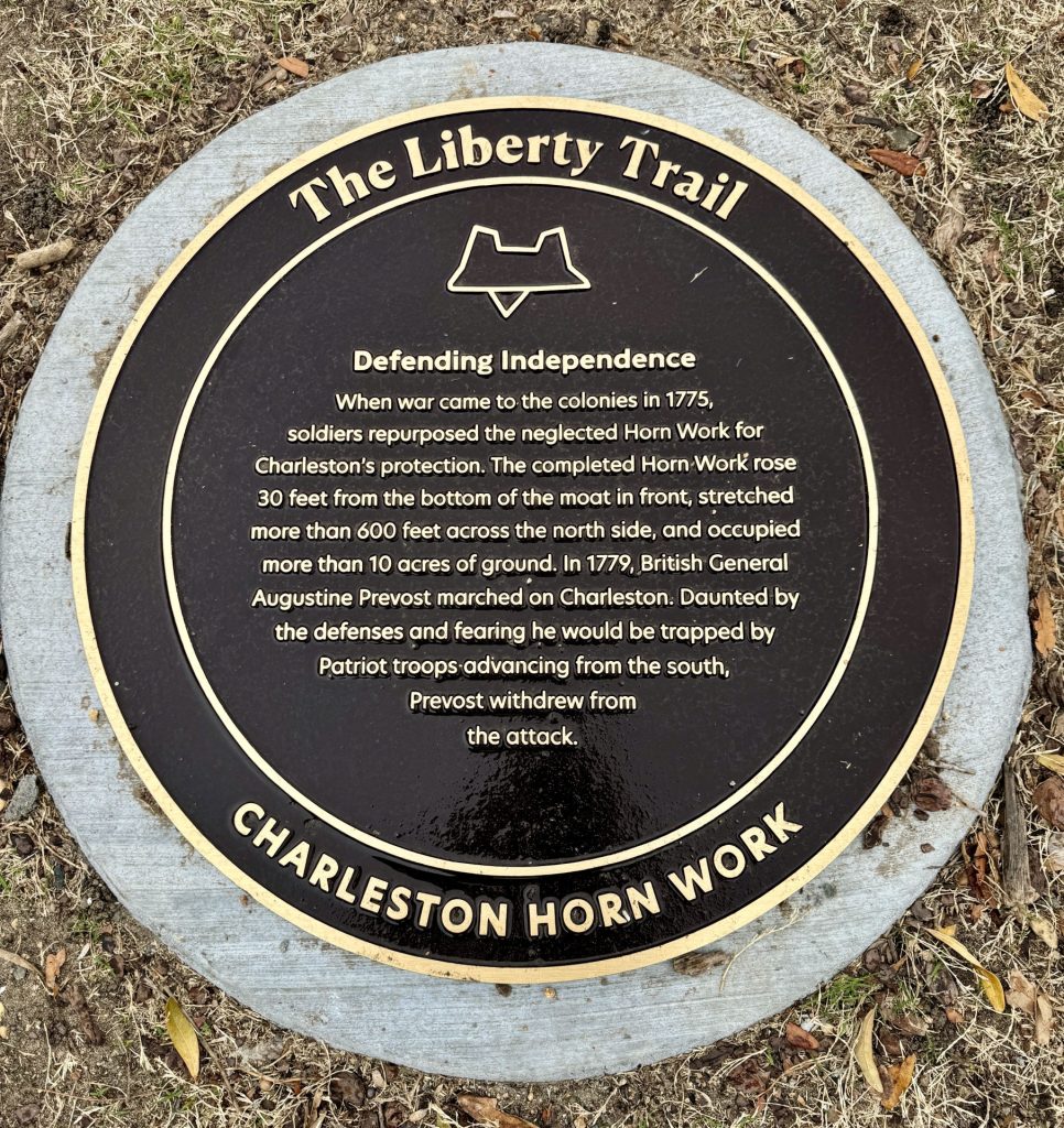 DEFENDING INDEPENDENCE REVOLUTIONARY WAR MEMORIAL PLAQUE