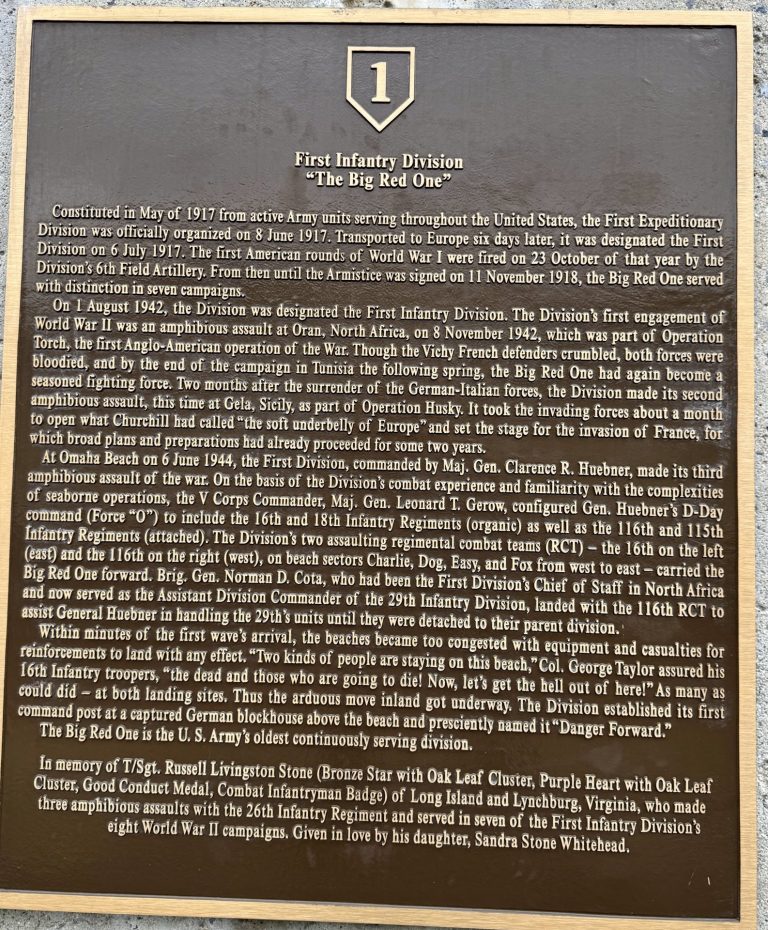 FIRST INFANTRY DIVISION WAR MEMORIAL PLAQUE