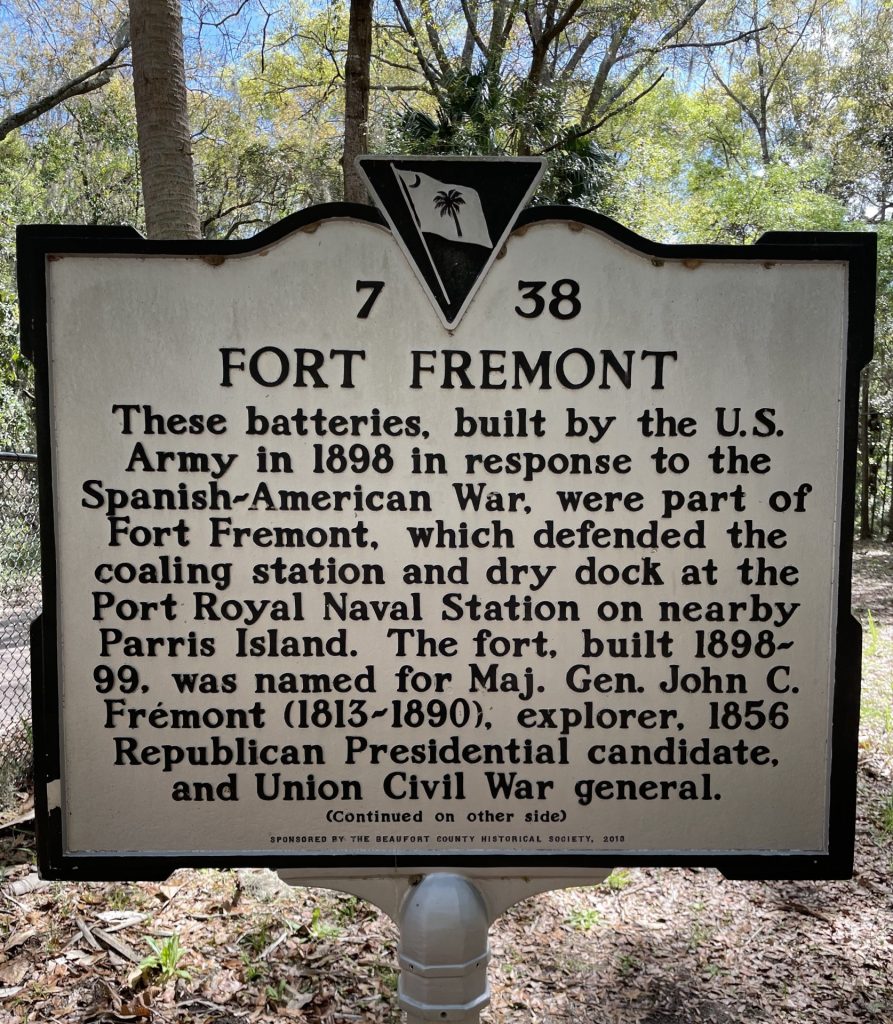 FORT FREMONT WAR MEMORIAL MARKER FRONT