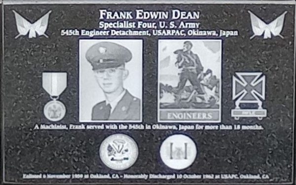 FRANK EDWIN DEAN WAR MEMORIAL PLAQUE