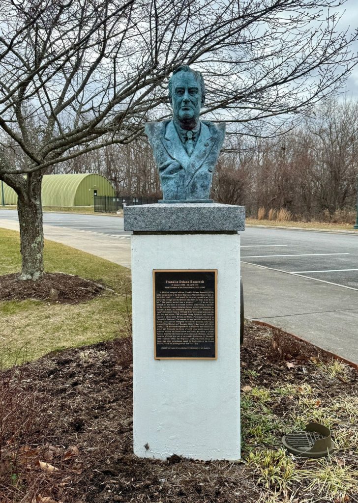 FRANKLIN DELANO ROOSEVELT WAR MEMORIAL BUST
