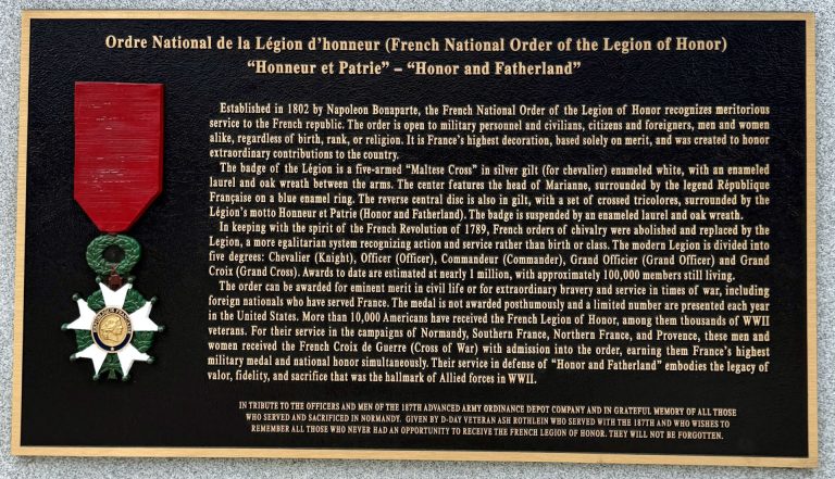 FRENCH NATIONAL ORDER OF THE LEGION OF HONOR WAR MEMORIAL PLAQUE