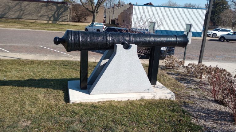 G.A.R. POST #256 WAR MEMORIAL GUN