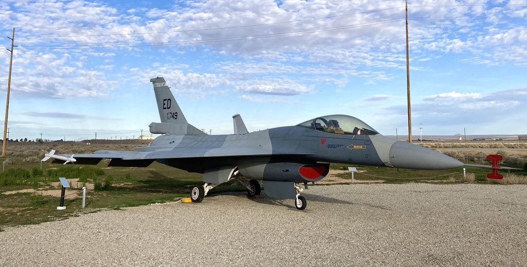 GENERAL DYNAMICS F-16XL MEMORIAL AIRCRAFT