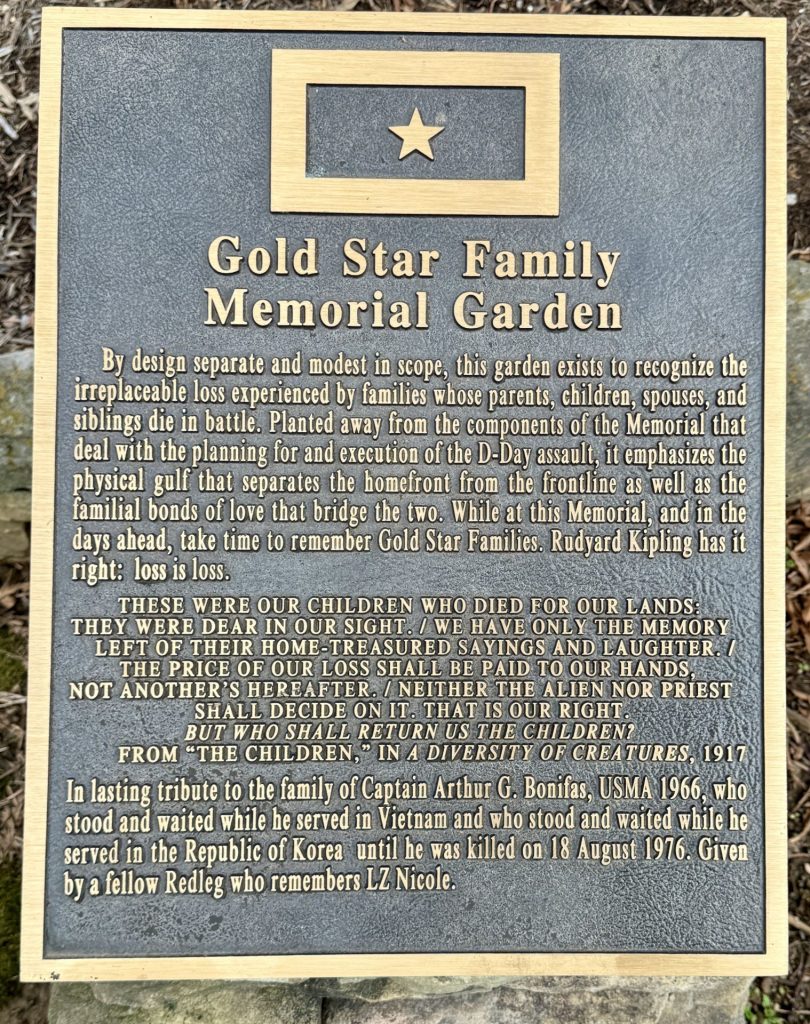 GOLD STAR FAMILY MEMORIAL GARDEN PLAQUE