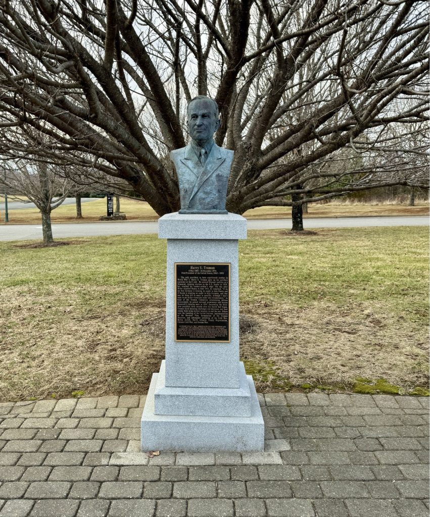 HARRY S. TRUMAN WAR MEMORIAL BUST
