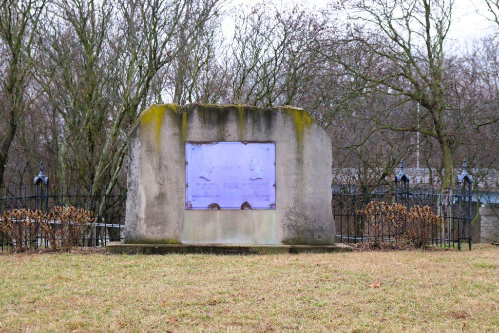 IN THE MEMORY OF HEROES OF TIPPECANOE MEMORIAL