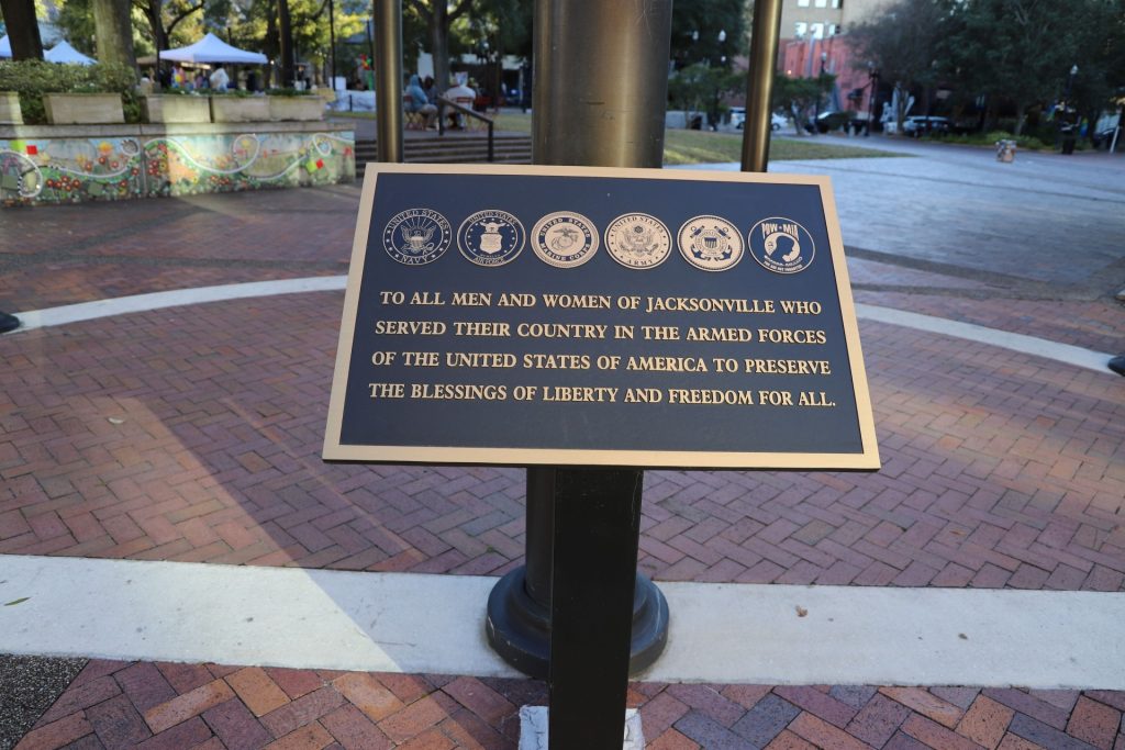 JACKSONVILLE VETERANS MEMORIAL FLAGPOLE PLAQUE